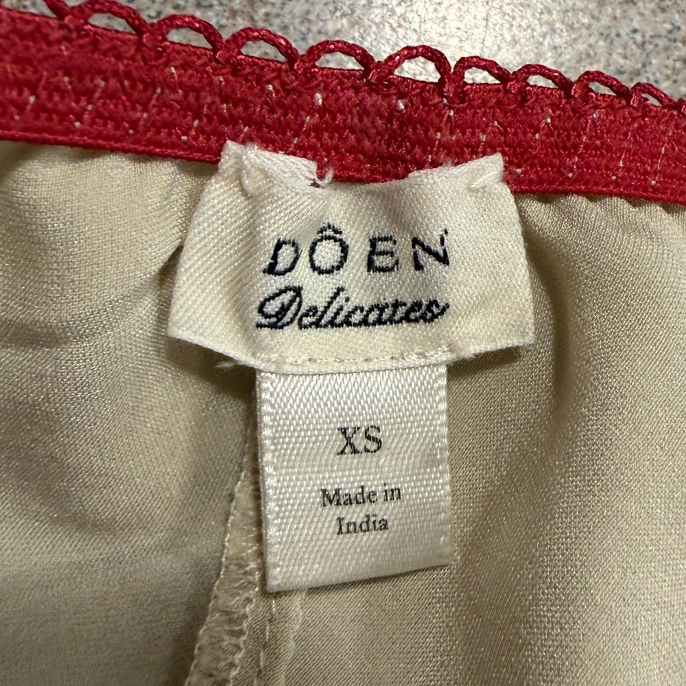 DOEN Silk Natasha Short XS - Picture 7 of 8